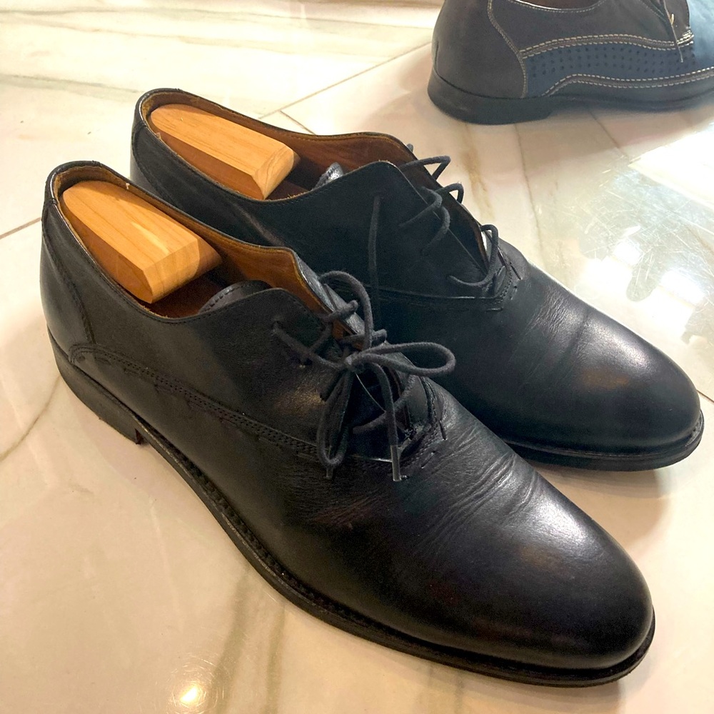 Men’s black Italian leather shoes